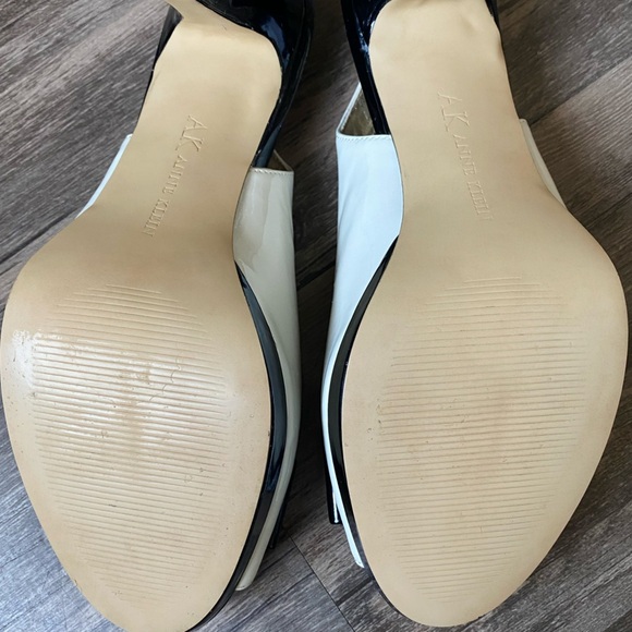 Anne Klein Women’s Black & Cream Slingback Heels Size 6.5 - Picture 11 of 15